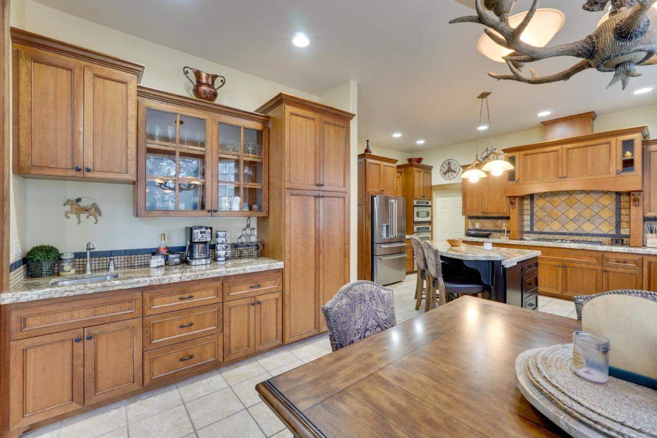 Klamath Falls Vacation Rental With Resort Amenities! Eksteriør billede