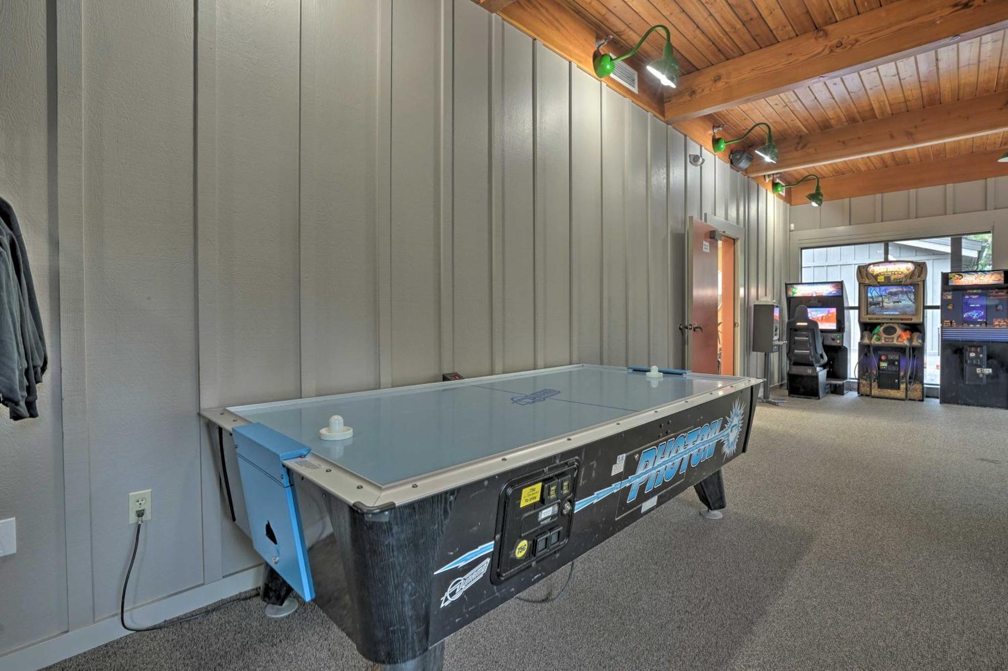 Klamath Falls Vacation Rental With Resort Amenities! Eksteriør billede